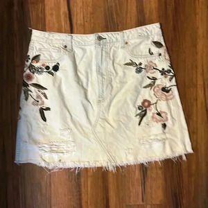 Abercrombie & Fitch embroidered skirt